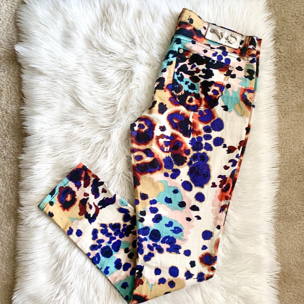 VO: Next Level👖 Paint splatter print. Size w31